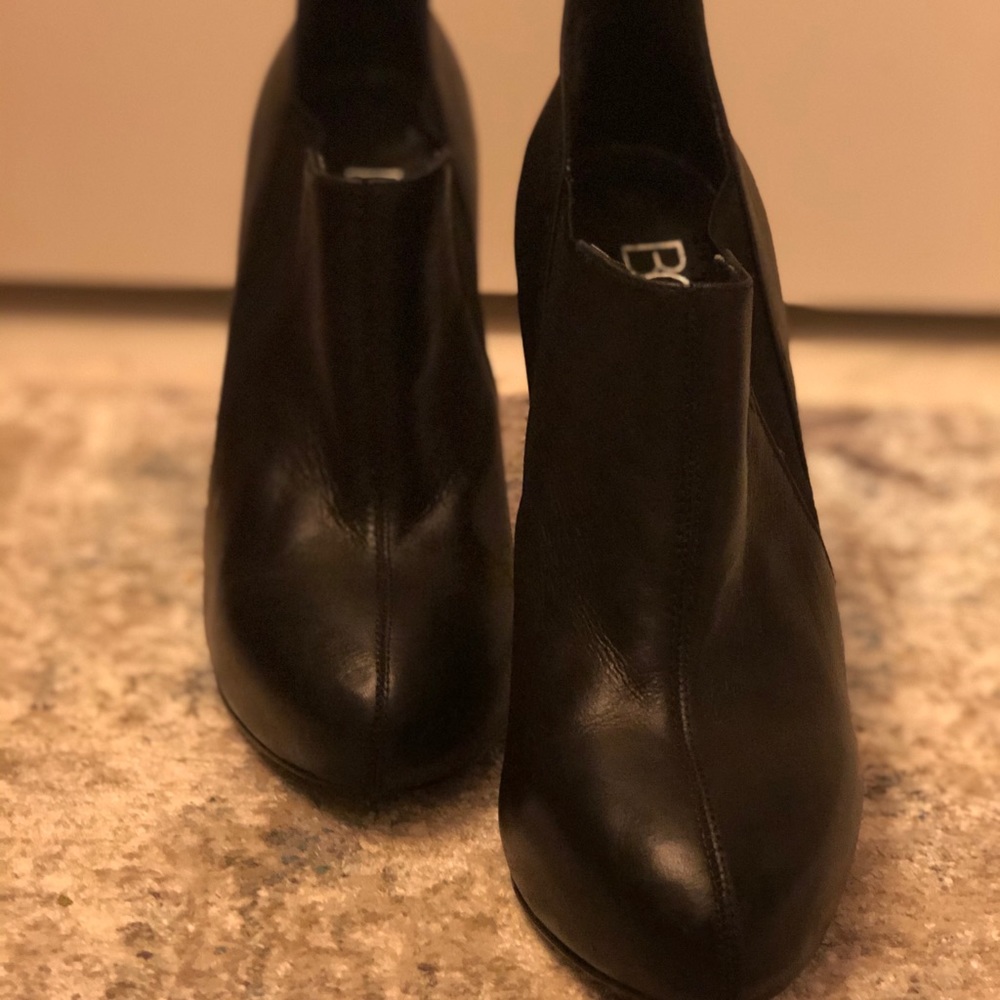 Heels, BCBG, black leather